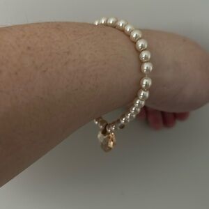 Pearl bracelet with Heart Charm